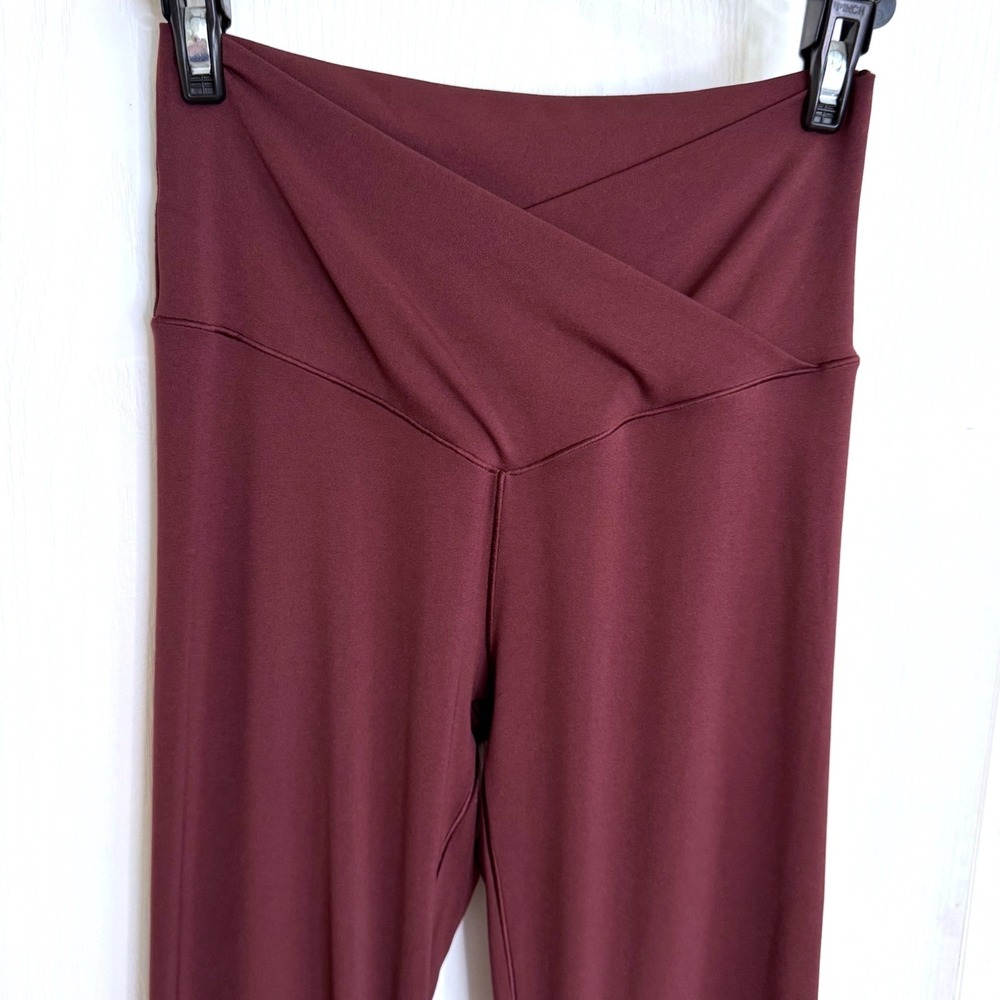 Crossover High Rise Flare Leggings Burgundy Real Me OFFLINE Aerie Size M Women